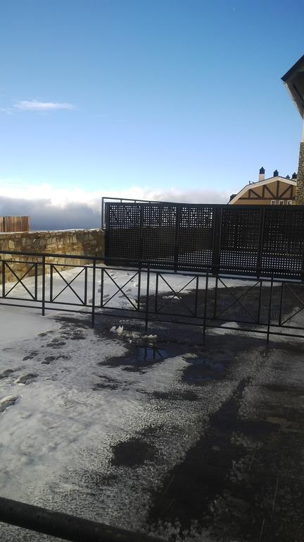 Apartamento Edificio Serraneu. Sierra Nevada. Granada الغرفة الصورة