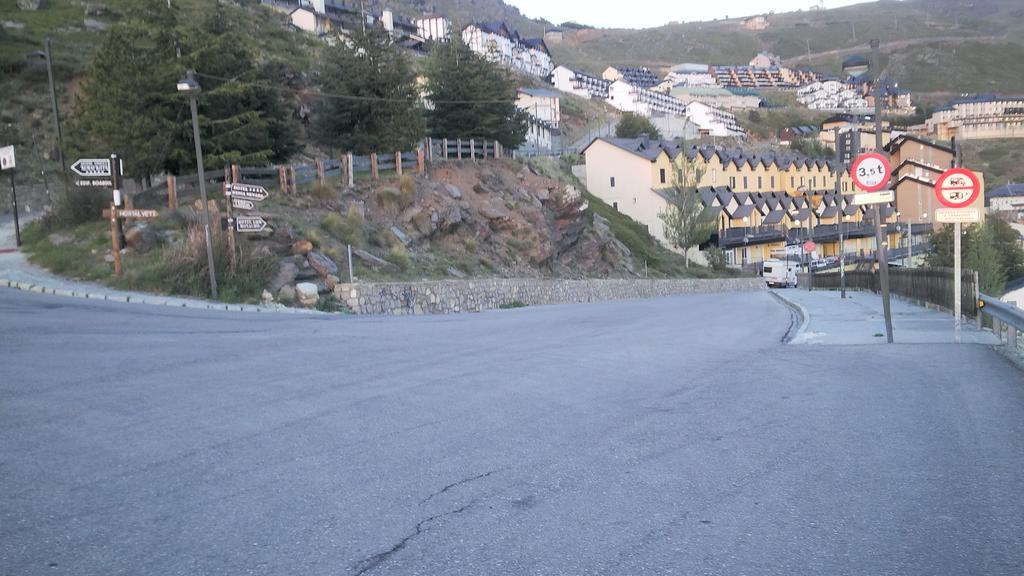Apartamento Edificio Serraneu. Sierra Nevada. Granada المظهر الخارجي الصورة