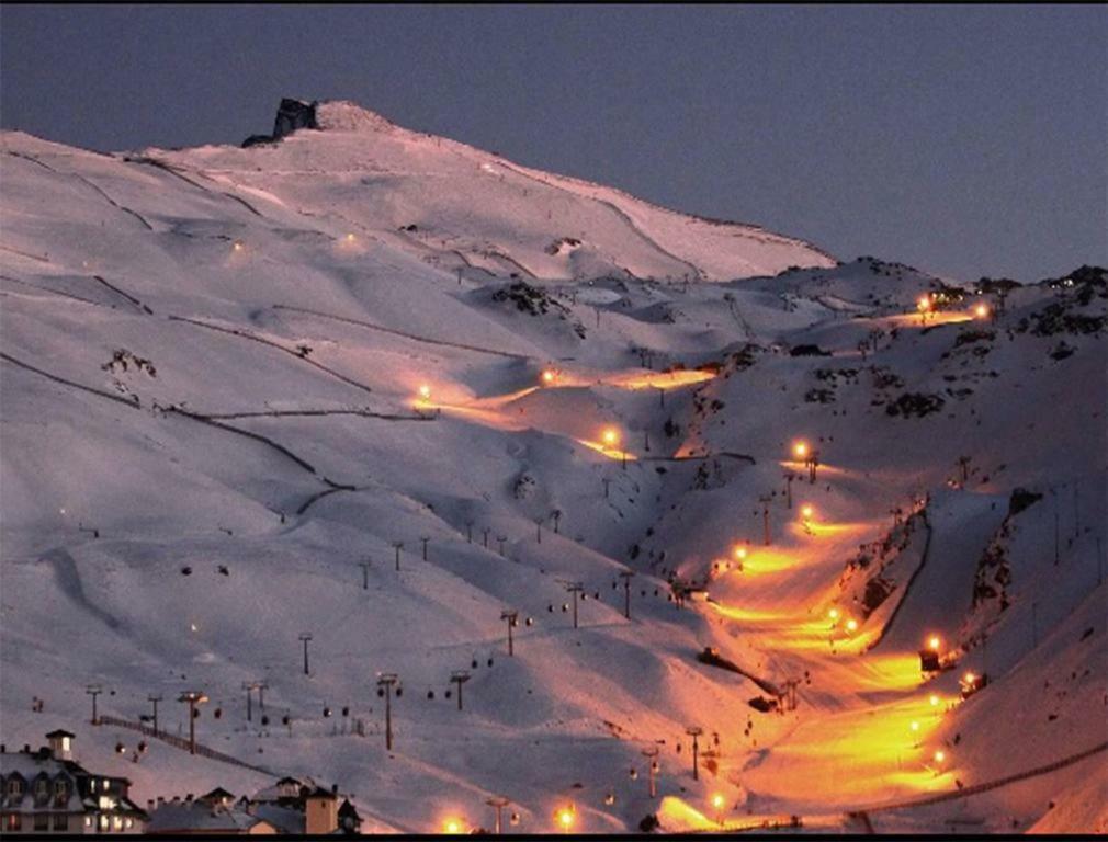 Apartamento Edificio Serraneu. Sierra Nevada. Granada المظهر الخارجي الصورة
